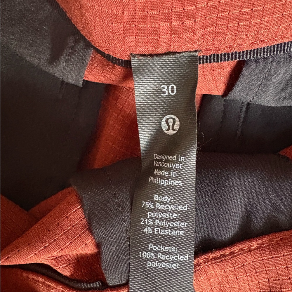 Lululemon Men’s Commission Classic Fit 9” Shorts Rust Orange Size 30 - Picture 4 of 7